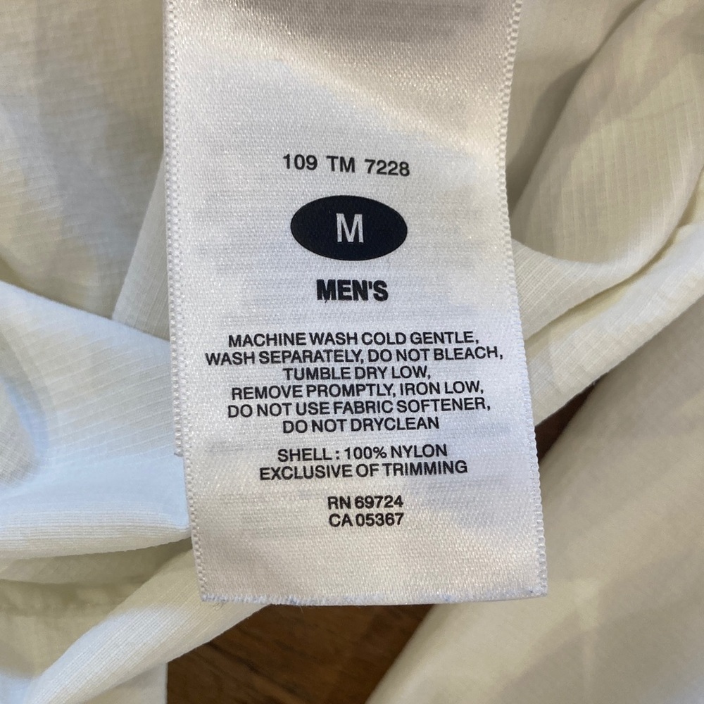Columbia Titanium Men's Off-White Button-Down Shirt - Picture 7 of 8